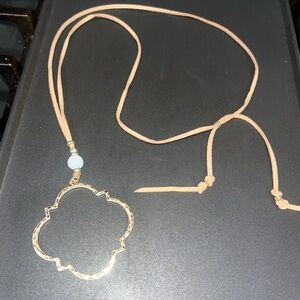 Long pendant necklace